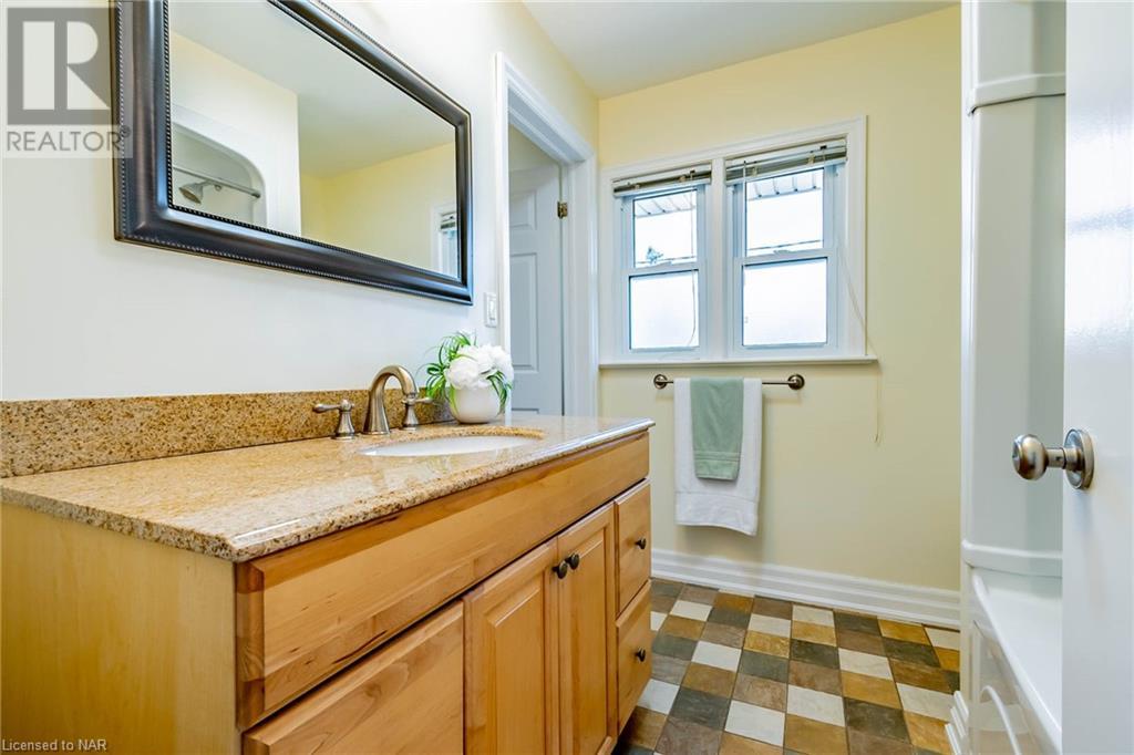 70 Hillcrest Avenue, St. Catharines, Ontario  L2R 4Y1 - Photo 30 - 40484962