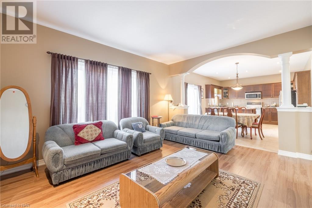 7051 Kalar Road, Niagara Falls, Ontario  L2H 3J6 - Photo 11 - 40482918