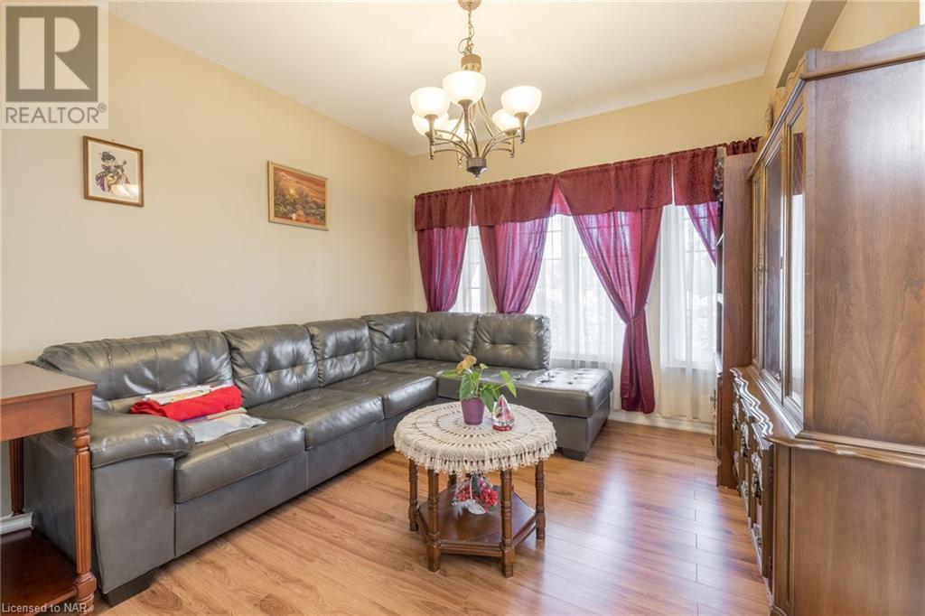 7051 Kalar Road, Niagara Falls, Ontario  L2H 3J6 - Photo 6 - 40482918