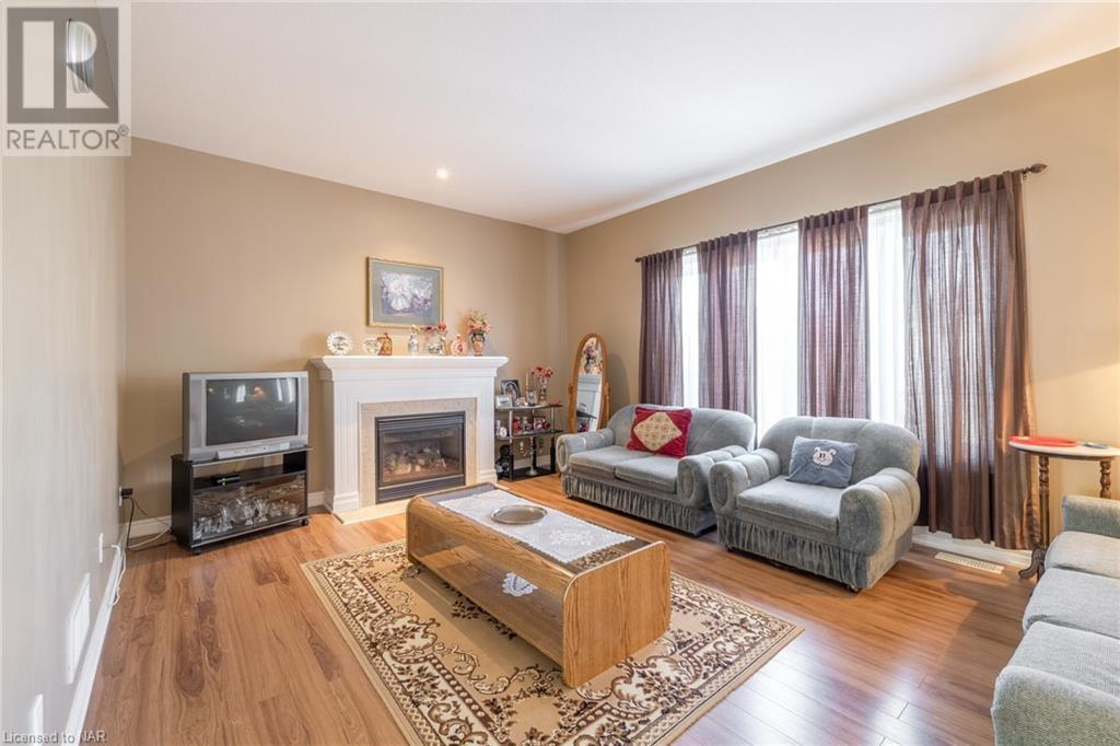 7051 Kalar Road, Niagara Falls, Ontario  L2H 3J6 - Photo 9 - 40482918