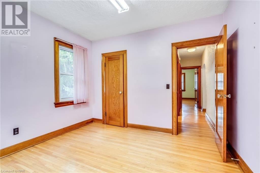 1053 Pelham Street, Fonthill, Ontario  L3C 3E4 - Photo 19 - 40485233