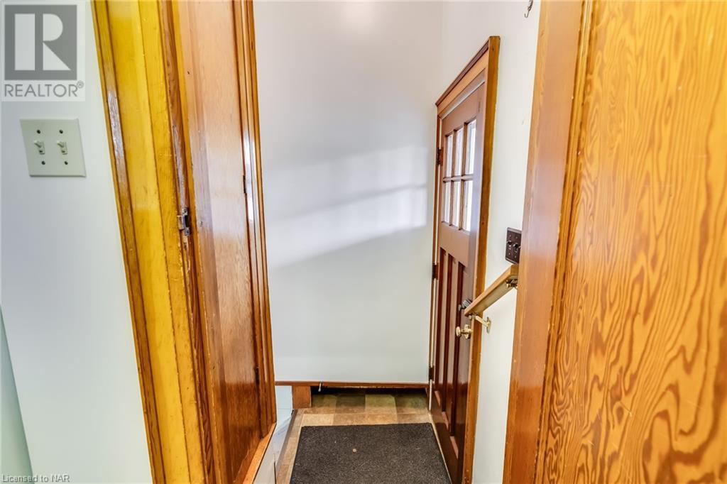 1053 Pelham Street, Fonthill, Ontario  L3C 3E4 - Photo 39 - 40485233