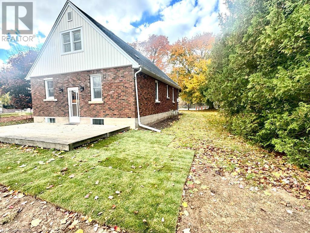 1053 Pelham Street, Fonthill, Ontario  L3C 3E4 - Photo 6 - 40485233