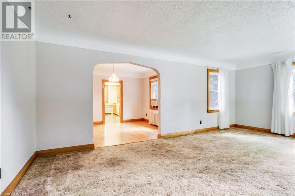 1053 Pelham Street, Fonthill, Ontario  L3C 3E4 - Photo 8 - 40485233