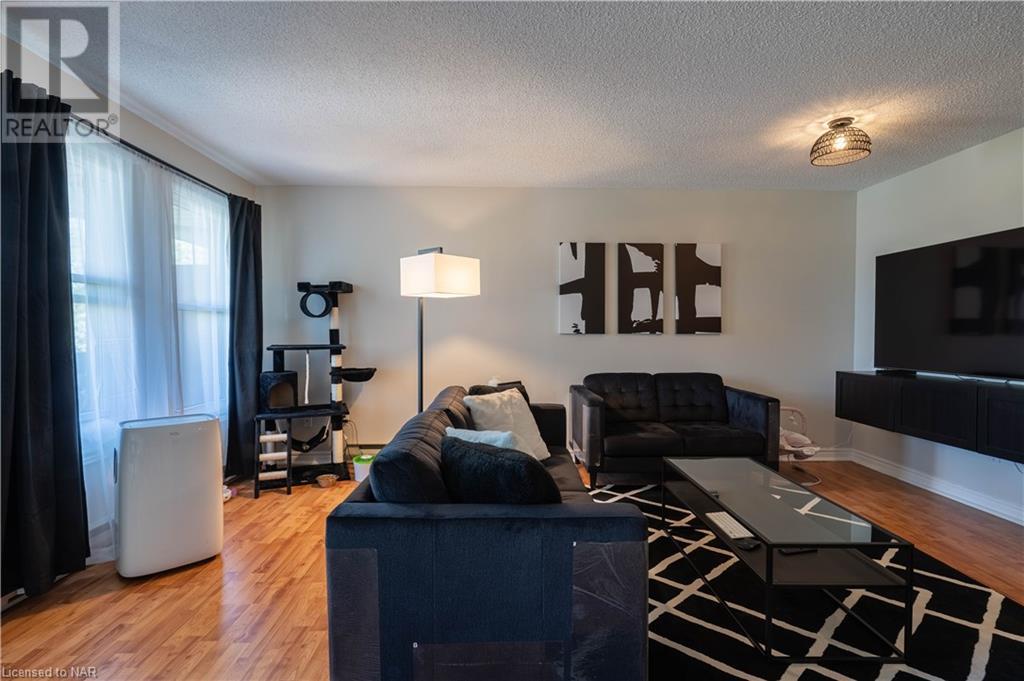 2 Walnut Street Unit# 204, St. Catharines, Ontario  L2T 1H3 - Photo 4 - 40486723