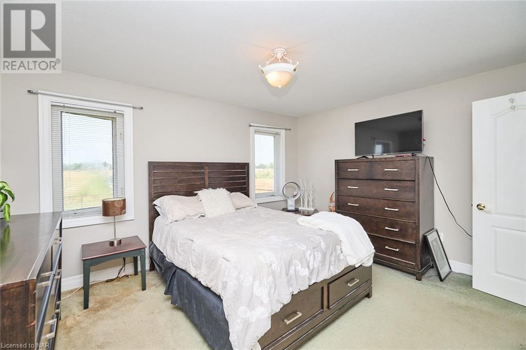 553 Barrick Road, Port Colborne, Ontario  L3K 4C1 - Photo 12 - 40485275