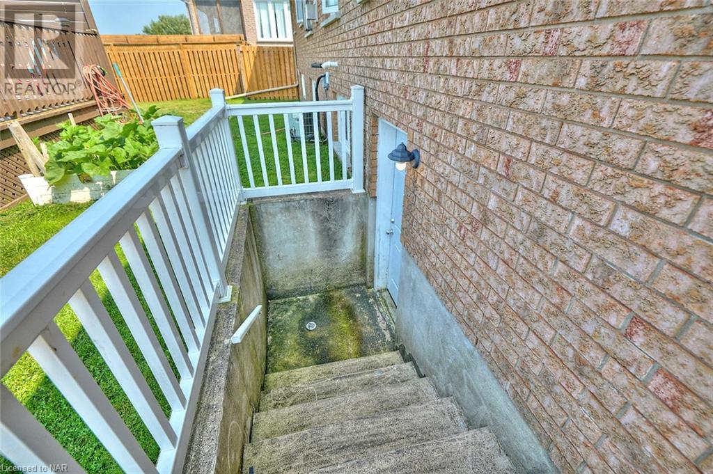 553 Barrick Road, Port Colborne, Ontario  L3K 4C1 - Photo 26 - 40485275