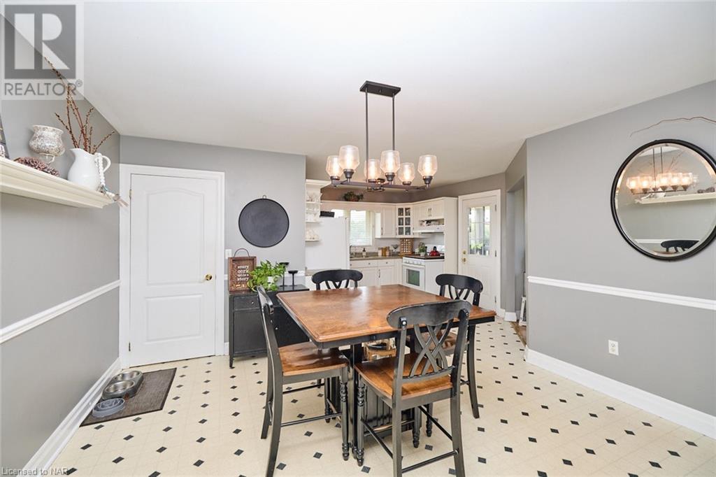 553 Barrick Road, Port Colborne, Ontario  L3K 4C1 - Photo 7 - 40485275