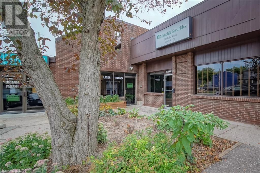143 Lake Street, St. Catharines, Ontario  L2R 5Y4 - Photo 2 - 40477061