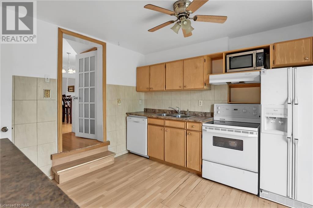 5641 Desson Avenue, Niagara Falls, Ontario  L2G 3T3 - Photo 11 - 40488988