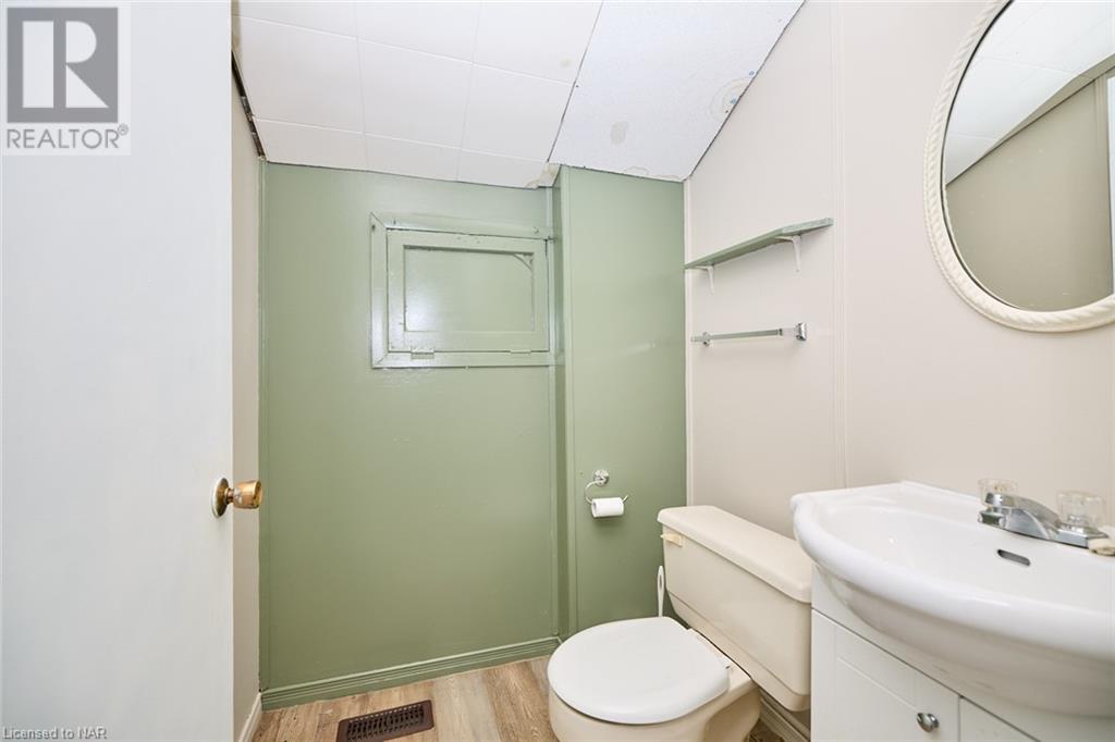 58 Court Street, St. Catharines, Ontario  L2R 4S1 - Photo 13 - 40484818
