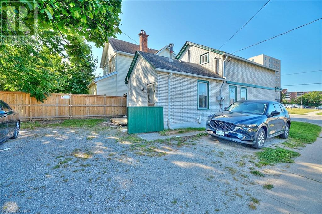 58 Court Street, St. Catharines, Ontario  L2R 4S1 - Photo 3 - 40484818