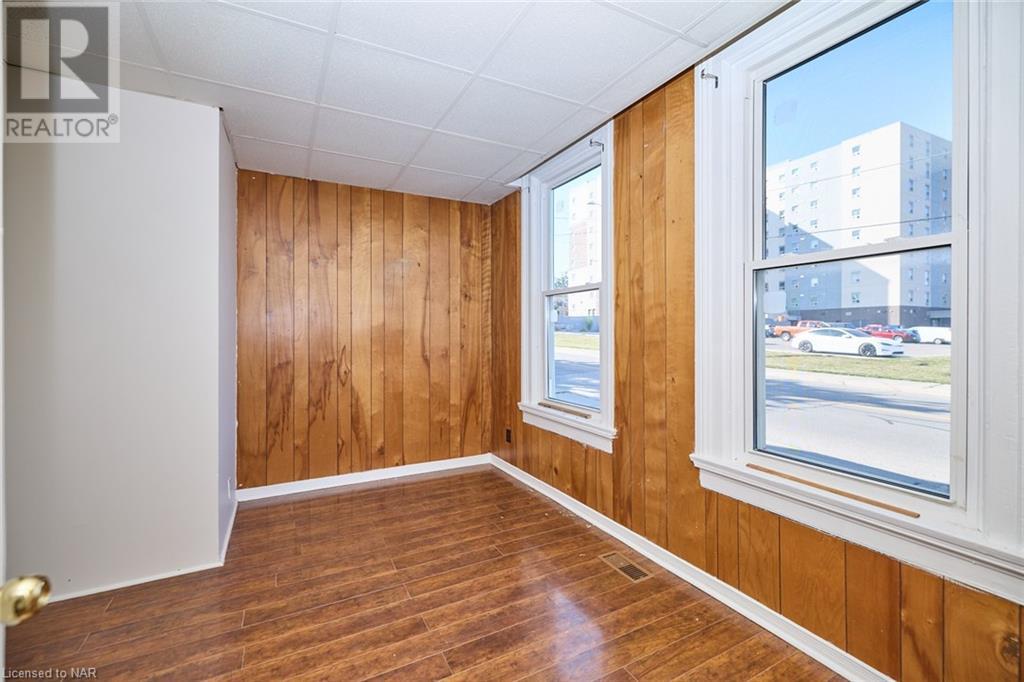58 Court Street, St. Catharines, Ontario  L2R 4S1 - Photo 4 - 40484818