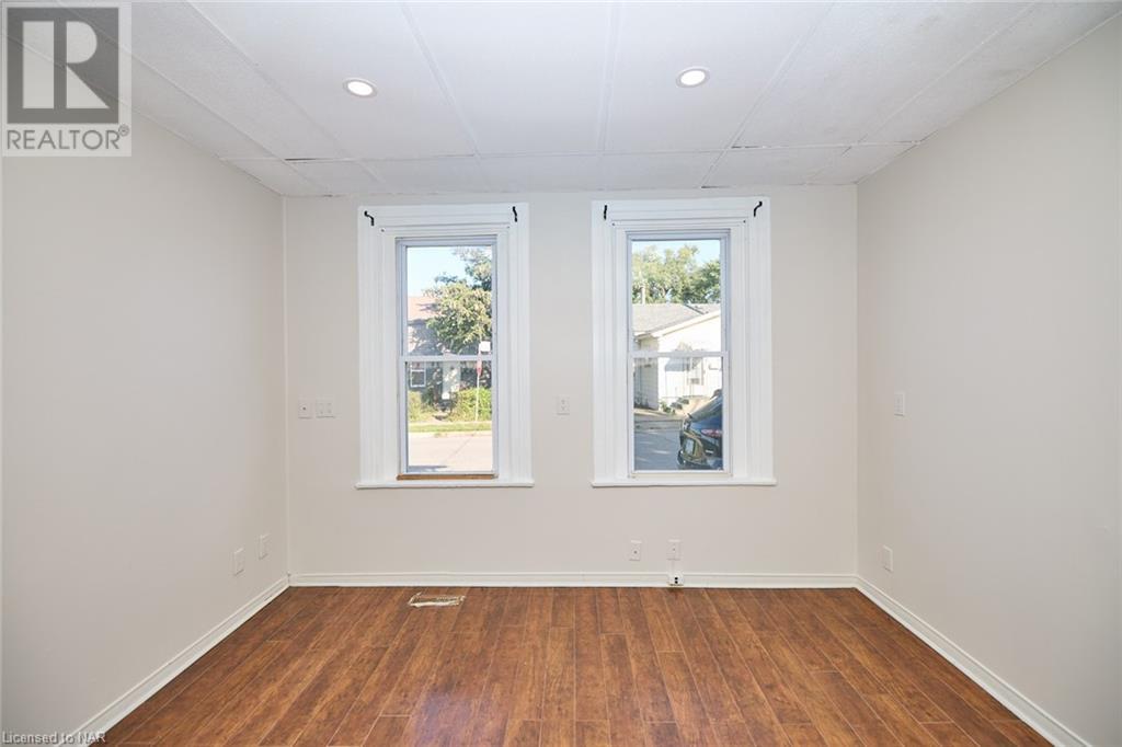 58 Court Street, St. Catharines, Ontario  L2R 4S1 - Photo 8 - 40484818