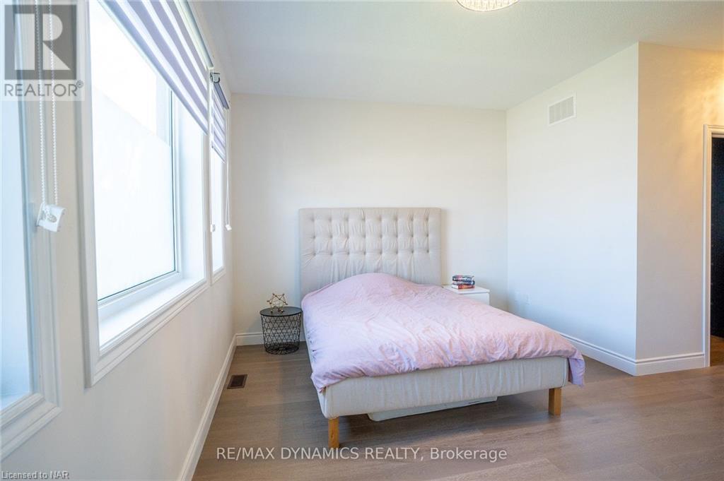 18 Angela Crescent, Niagara-On-The-Lake, Ontario  L0S 1J0 - Photo 13 - 40490225
