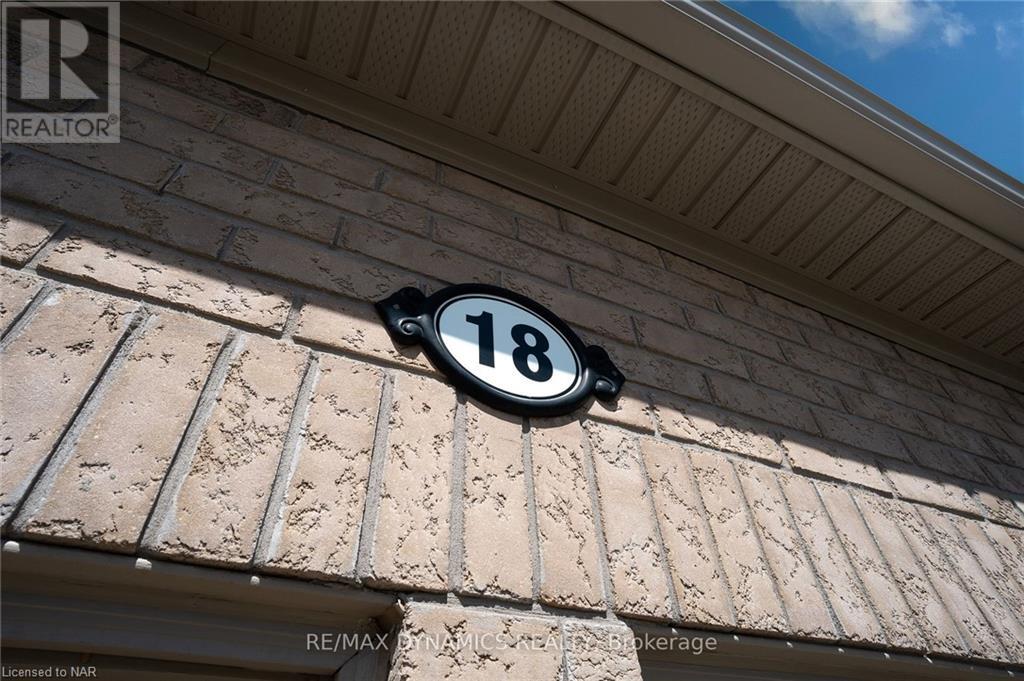 18 Angela Crescent, Niagara-On-The-Lake, Ontario  L0S 1J0 - Photo 4 - 40490225