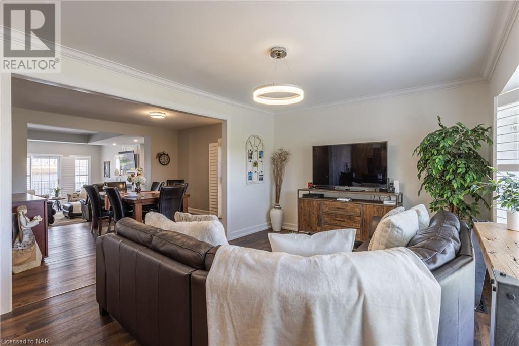 6461 O'neil Street, Niagara Falls, Ontario  L2J 1M9 - Photo 11 - 40490295