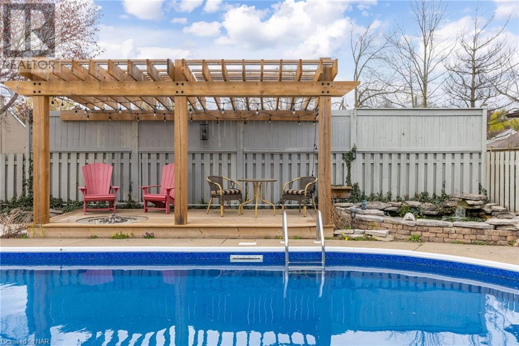 6461 O'neil Street, Niagara Falls, Ontario  L2J 1M9 - Photo 2 - 40490295