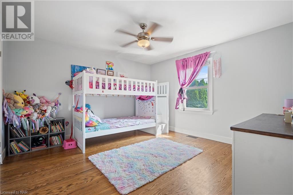 16 Chalmers Street, St. Catharines, Ontario  L2M 5C8 - Photo 13 - 40487022