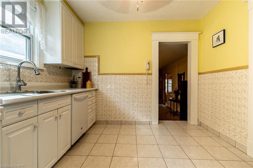 5400 Cedar Street, Niagara Falls, Ontario  L2E 2V3 - Photo 12 - 40489969