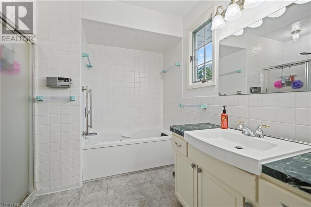 7 Adelene Crescent, St. Catharines, Ontario  L2T 3C6 - Photo 27 - 40492123