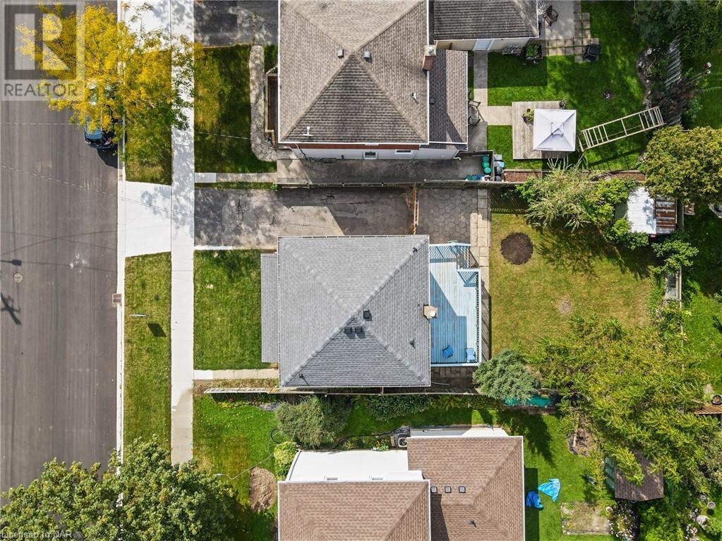 33 Nye Avenue, Welland, Ontario  L3C 1A4 - Photo 3 - 40488827