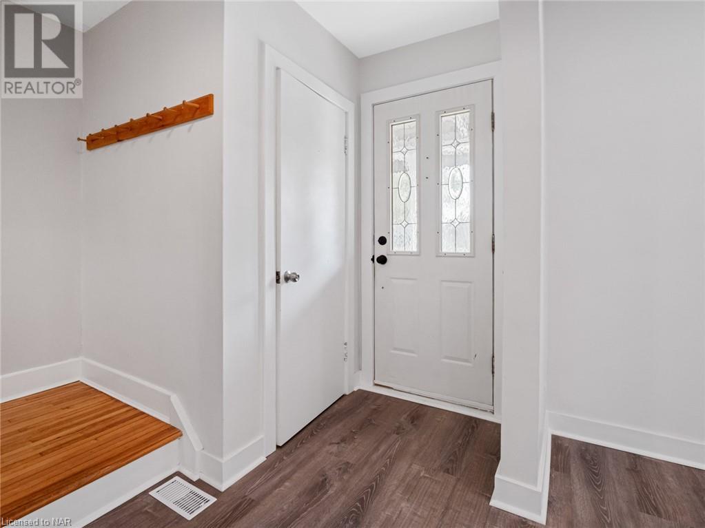 33 Nye Avenue, Welland, Ontario  L3C 1A4 - Photo 4 - 40488827