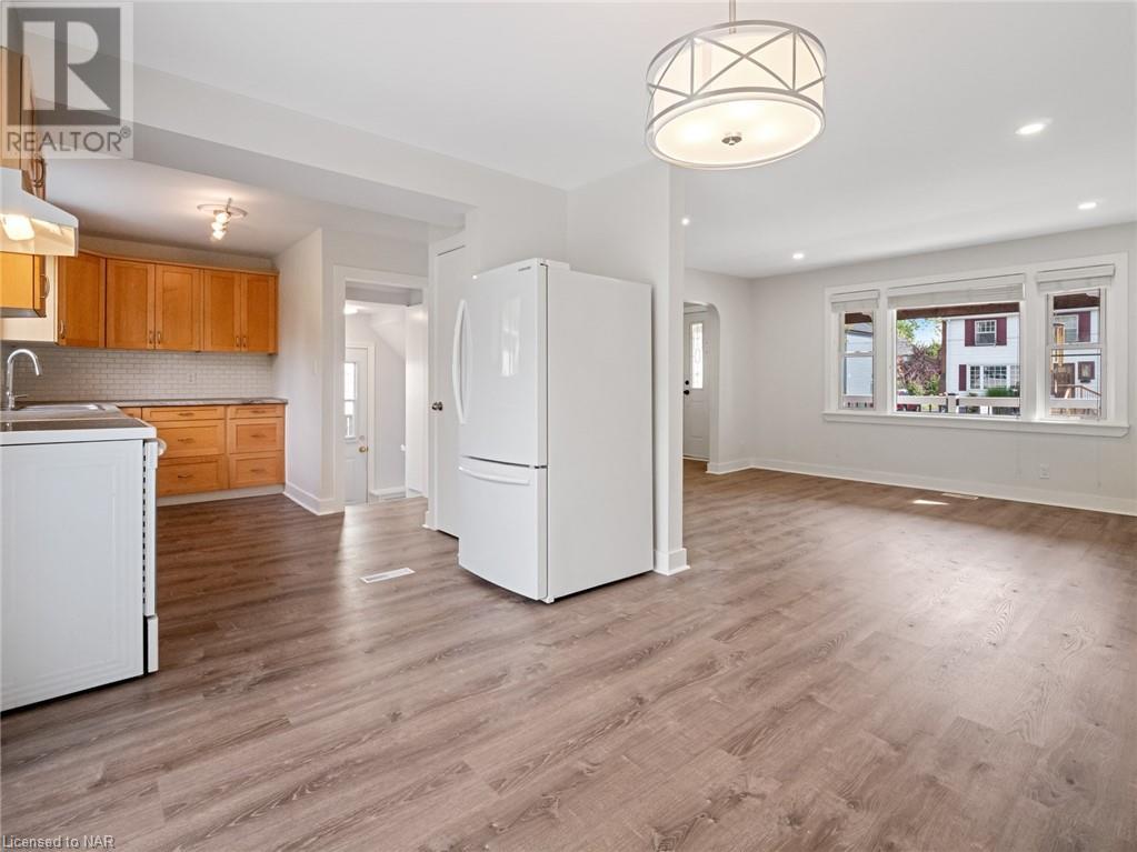 33 Nye Avenue, Welland, Ontario  L3C 1A4 - Photo 8 - 40488827