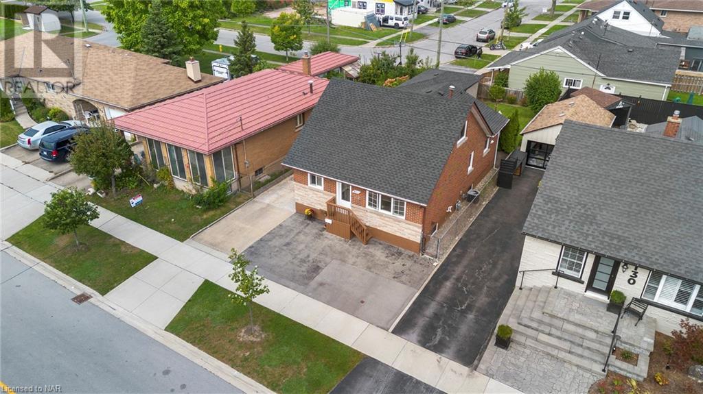 132 Catherine Street, Fort Erie, Ontario  L2A 2H8 - Photo 3 - 40491877