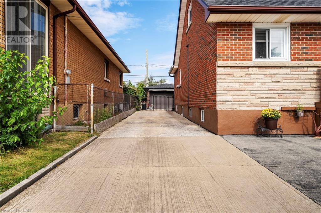 132 Catherine Street, Fort Erie, Ontario  L2A 2H8 - Photo 6 - 40491877