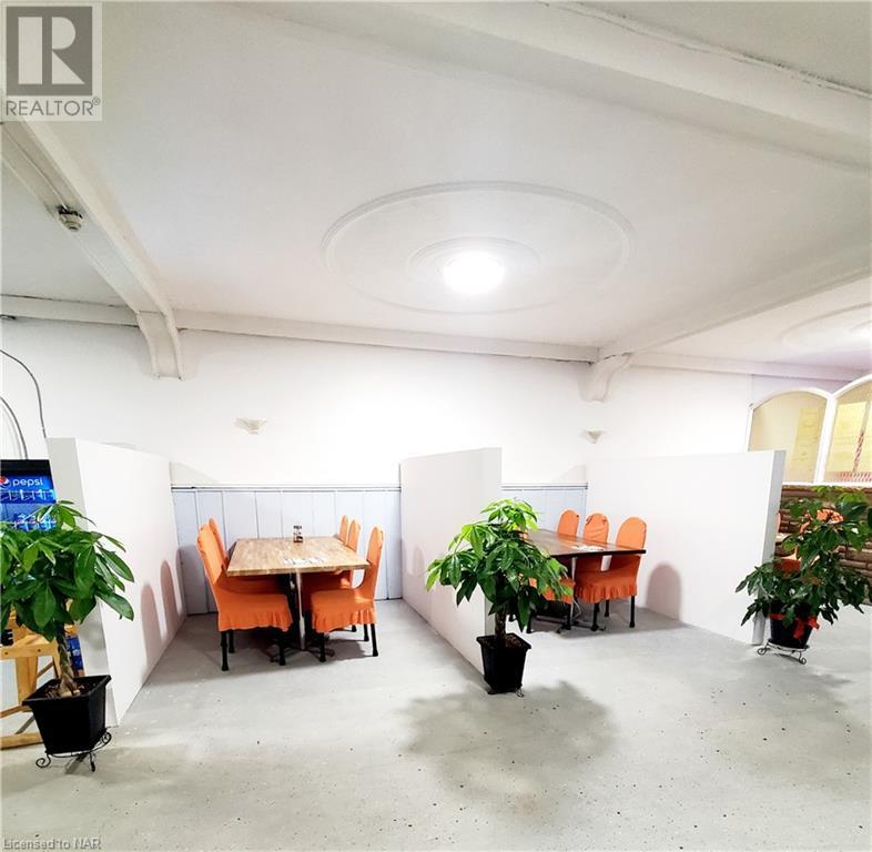3521 Portage Rd., Niagara Falls, Ontario  L2J 2K5 - Photo 3 - 40491557