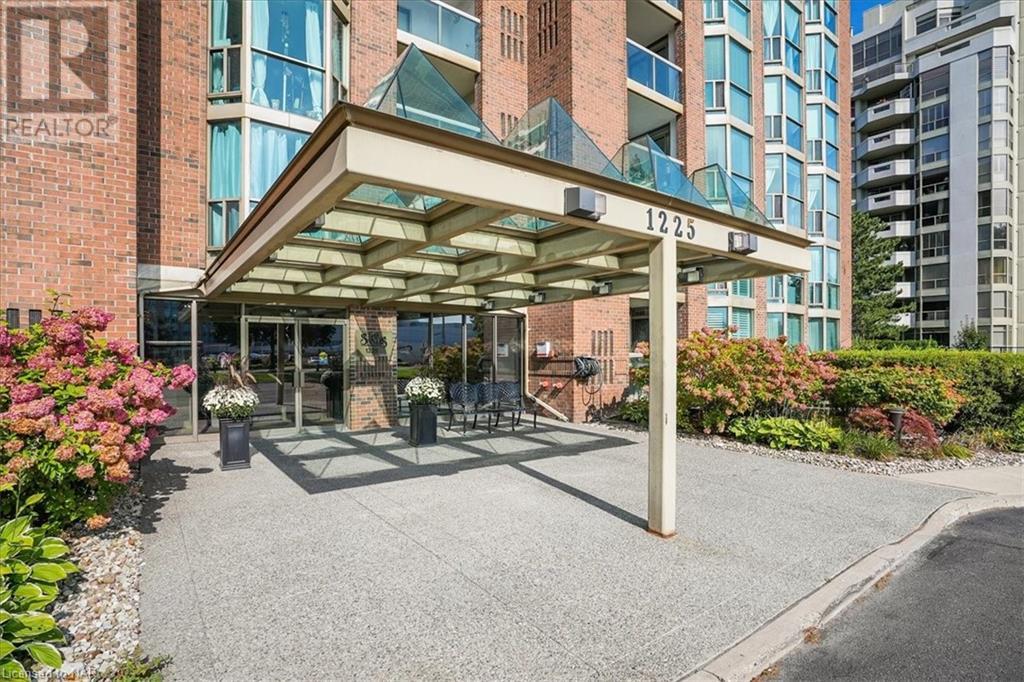 1225 North Shore Boulevard Unit# 408, Burlington, Ontario  L7S 1Z6 - Photo 3 - 40491428