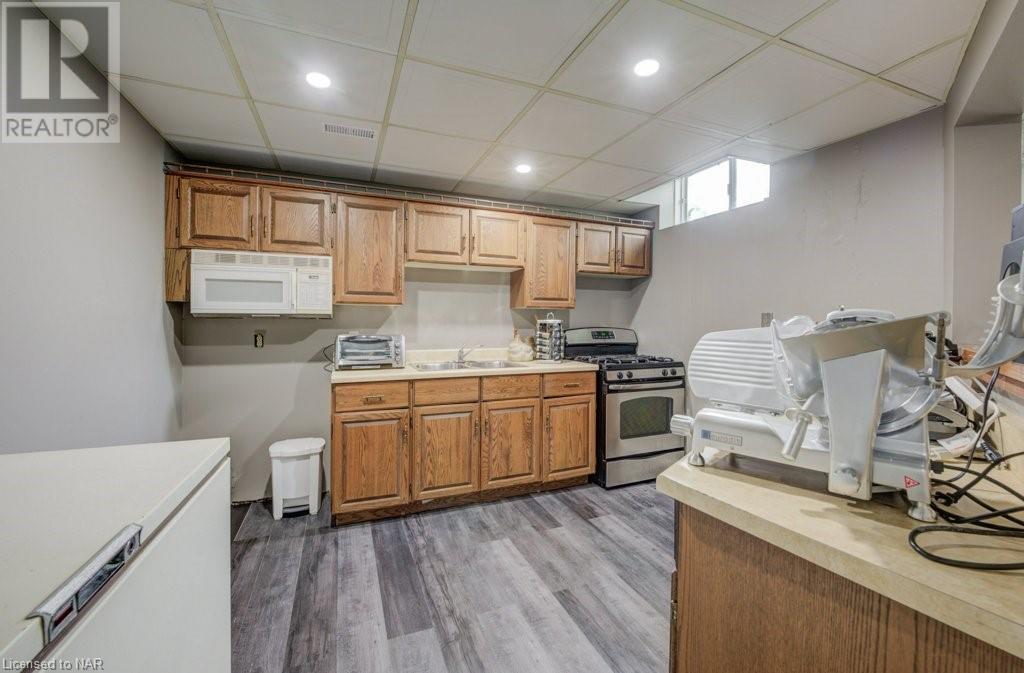 1539 St. Paul Street West Street W, St. Catharines, Ontario  L2R 6P7 - Photo 38 - 40490785