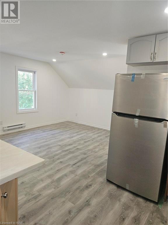 5127 Second Avenue, Niagara Falls, Ontario  L2E 4J8 - Photo 11 - 40493365
