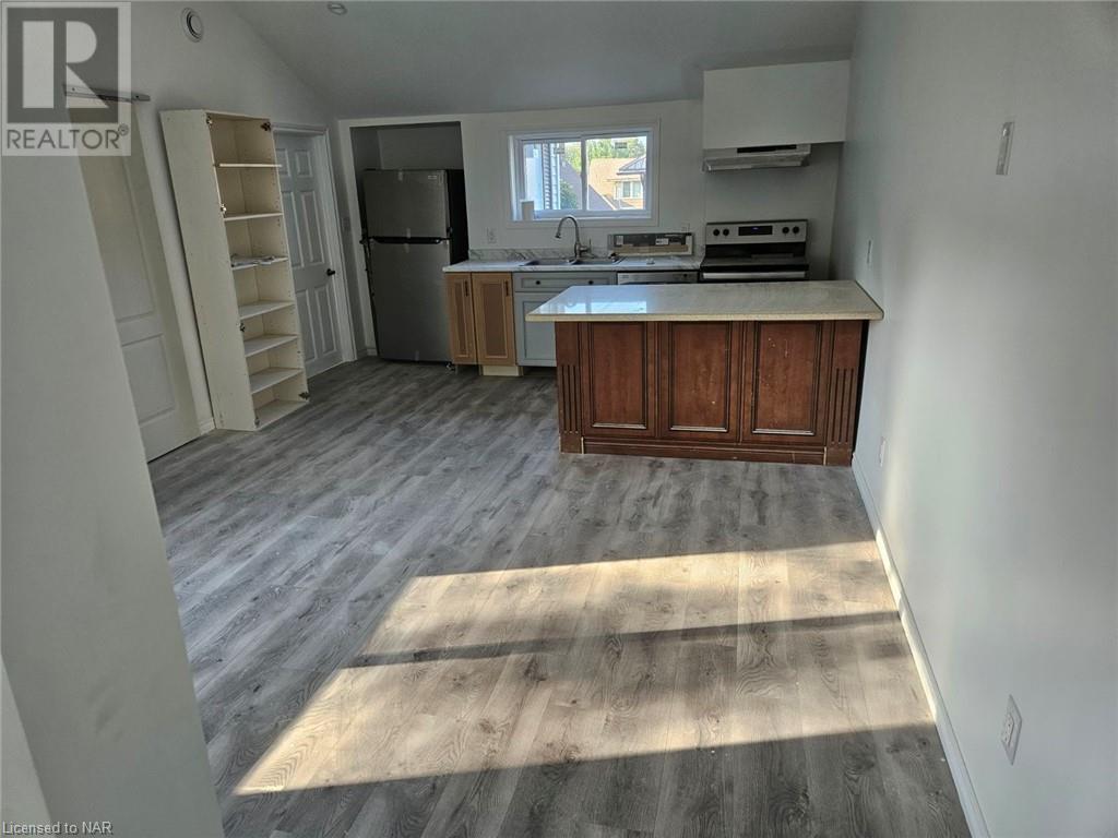 5127 Second Avenue, Niagara Falls, Ontario  L2E 4J8 - Photo 16 - 40493365