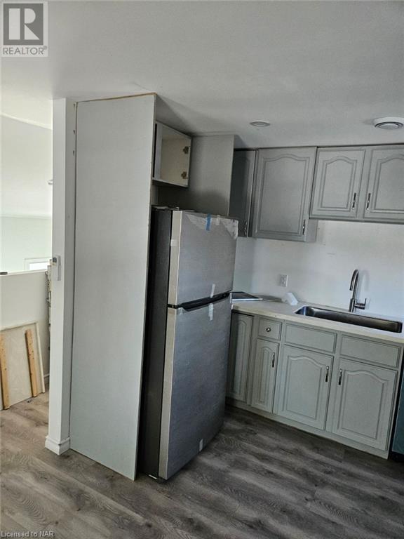 5127 Second Avenue, Niagara Falls, Ontario  L2E 4J8 - Photo 9 - 40493365