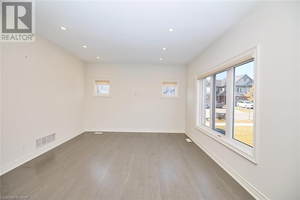 14 Overholt Drive, Thorold, Ontario  L0S 1K0 - Photo 11 - 40494126