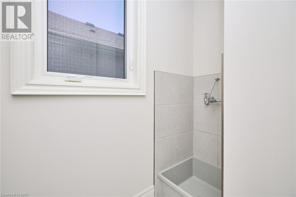 14 Overholt Drive, Thorold, Ontario  L0S 1K0 - Photo 30 - 40494126