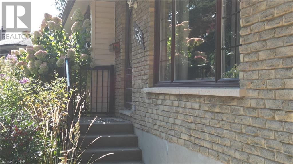 3253 Butler Place, Niagara Falls, Ontario  L2J 3K3 - Photo 10 - 40494095