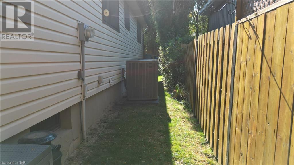 3253 Butler Place, Niagara Falls, Ontario  L2J 3K3 - Photo 15 - 40494095