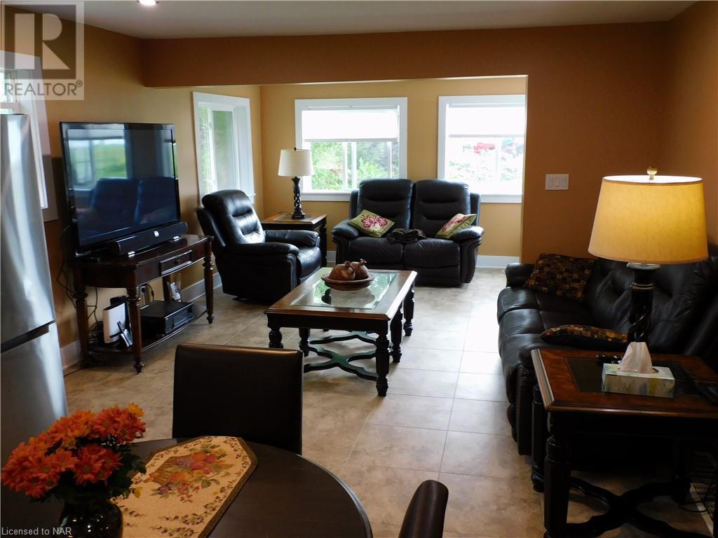 11 White Avenue, Fort Erie, Ontario  L2A 1C6 - Photo 13 - 40490163