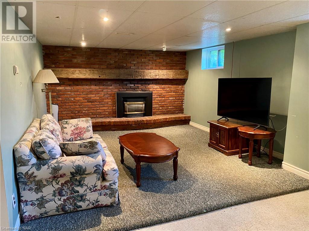 6940 Richmond Crescent, Niagara Falls, Ontario  L2G 5W6 - Photo 12 - 40492821