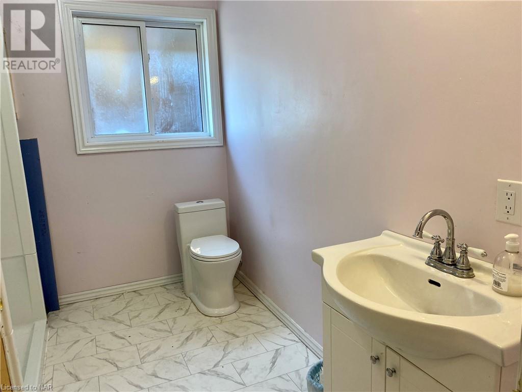 6940 Richmond Crescent, Niagara Falls, Ontario  L2G 5W6 - Photo 9 - 40492821