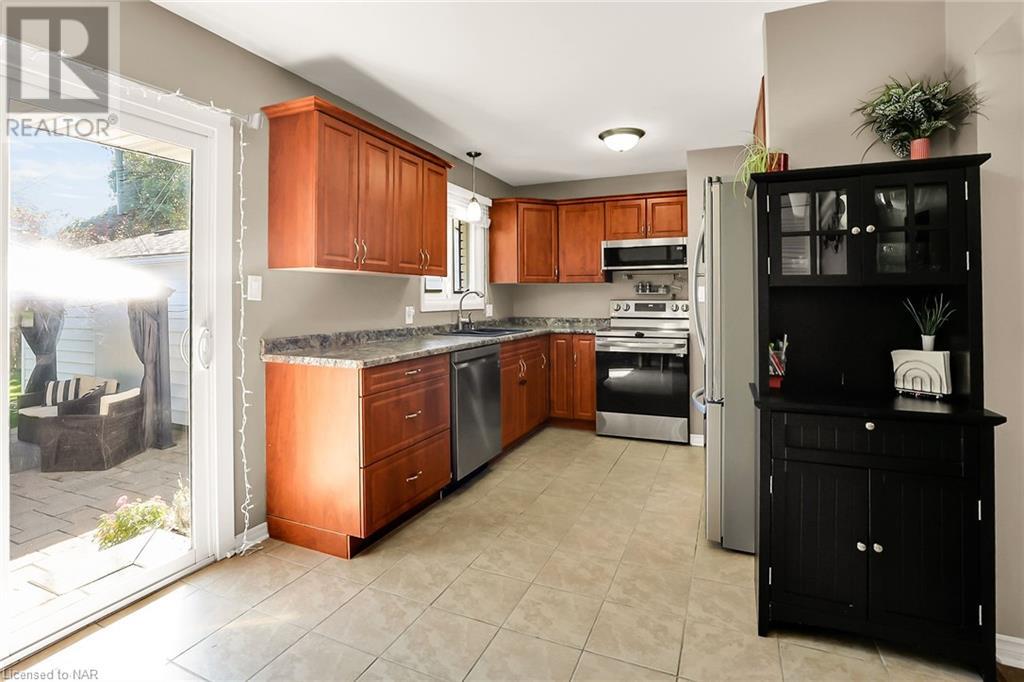 8321 Breadner Crescent, Niagara Falls, Ontario  L2G 6N6 - Photo 10 - 40495752