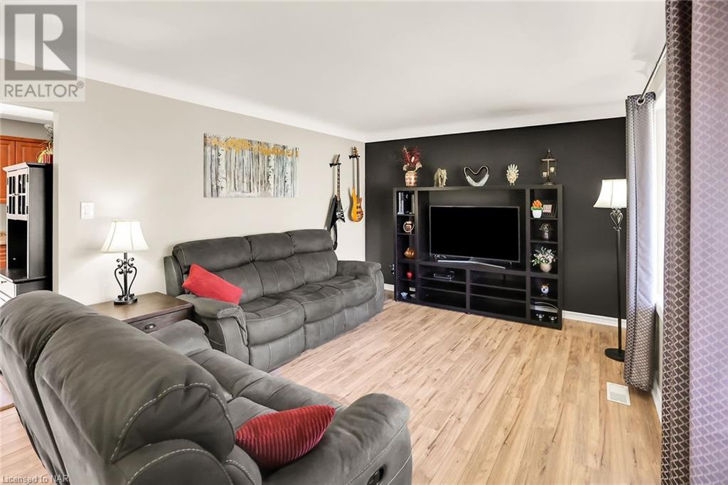 8321 Breadner Crescent, Niagara Falls, Ontario  L2G 6N6 - Photo 6 - 40495752