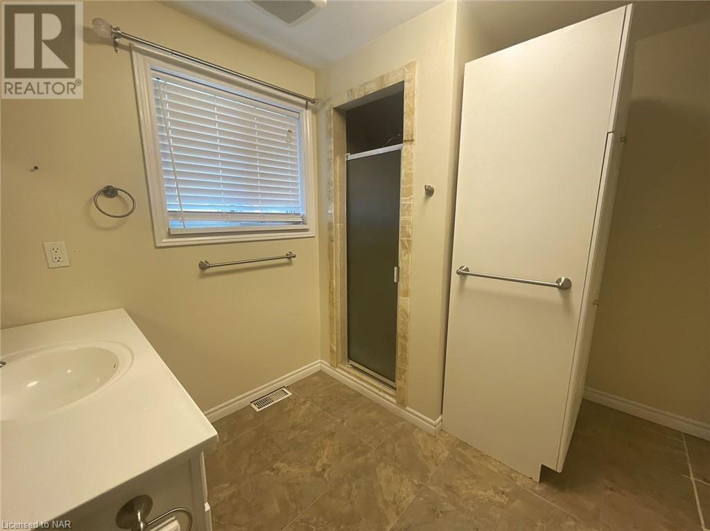 5967 Biamonte Crescent Unit# Upper Unit, Niagara Falls, Ontario  L2E 1Y7 - Photo 10 - 40496513