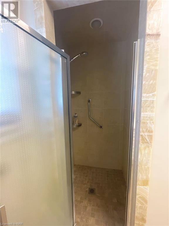5967 Biamonte Crescent Unit# Upper Unit, Niagara Falls, Ontario  L2E 1Y7 - Photo 11 - 40496513