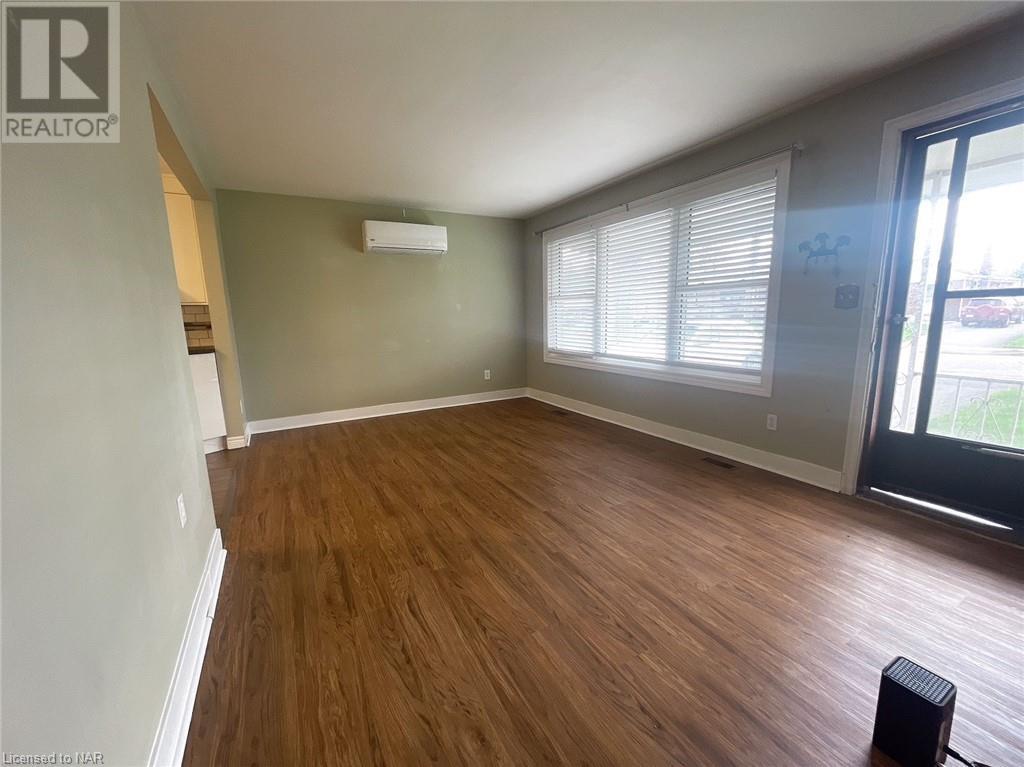 5967 Biamonte Crescent Unit# Upper Unit, Niagara Falls, Ontario  L2E 1Y7 - Photo 4 - 40496513