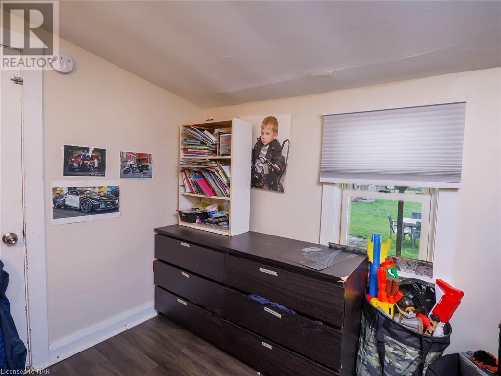 31 Metcalfe Street, Thorold, Ontario  L2V 2Z7 - Photo 35 - 40494106