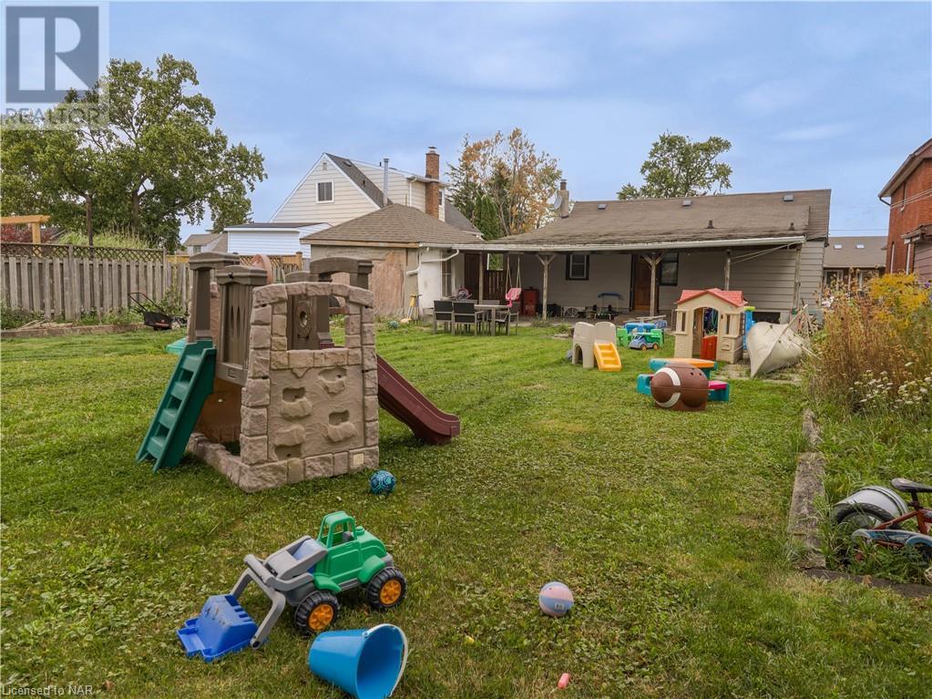 31 Metcalfe Street, Thorold, Ontario  L2V 2Z7 - Photo 44 - 40494106